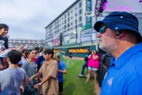 Photo of volunteer serving